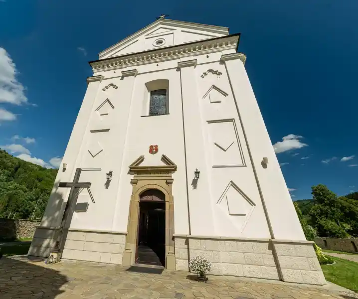 Atrakcja Muszyny kosciol parafialny panorama